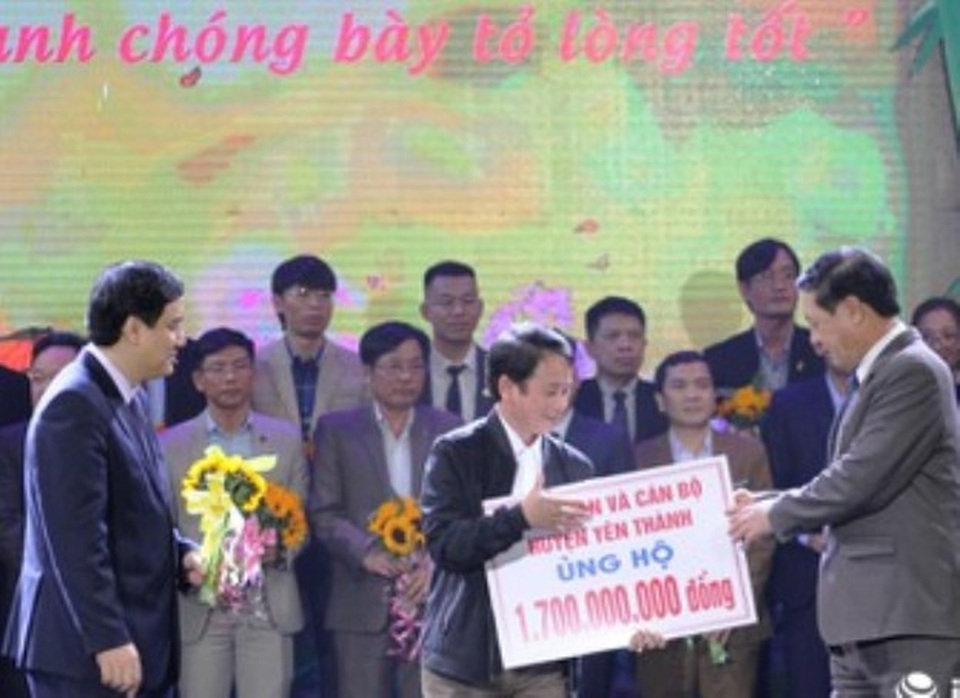 “Chung tay vì người nghèo – Không để ai bị bỏ lại phía sau” - 2 “Chung tay vì người nghèo – Không để ai bị bỏ lại phía sau” - 2