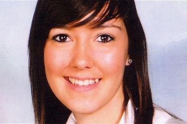 Nữ sinh đột tử sau nụ hôn đầu đời