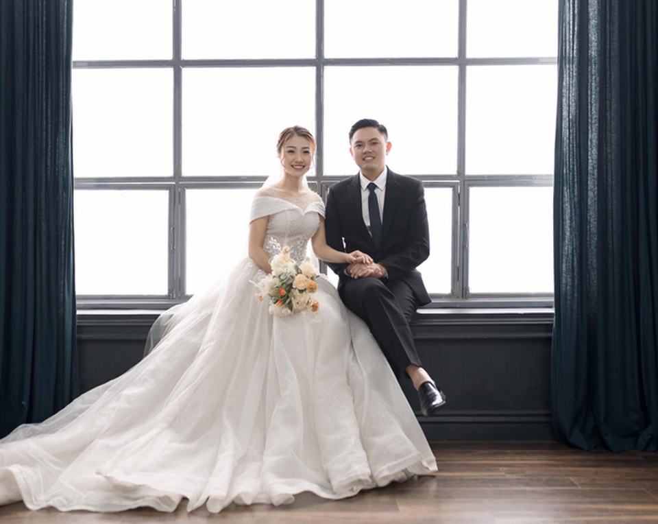 Bi hài cặp đôi cưới chạy bầu vẫn trượt vì dịch Covid-19 - 2 Bi hài cặp đôi cưới chạy bầu vẫn trượt vì dịch Covid-19 - 2
