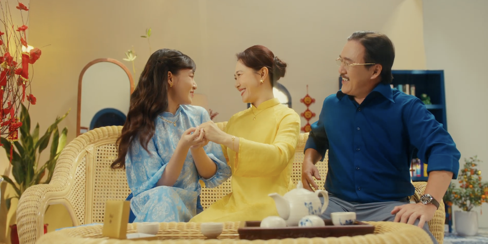 Những nốt chạm cảm xúc qua phim ngắn Tết Vui như Tết, quý như vàng - 4 Những nốt chạm cảm xúc qua phim ngắn Tết Vui như Tết, quý như vàng - 4