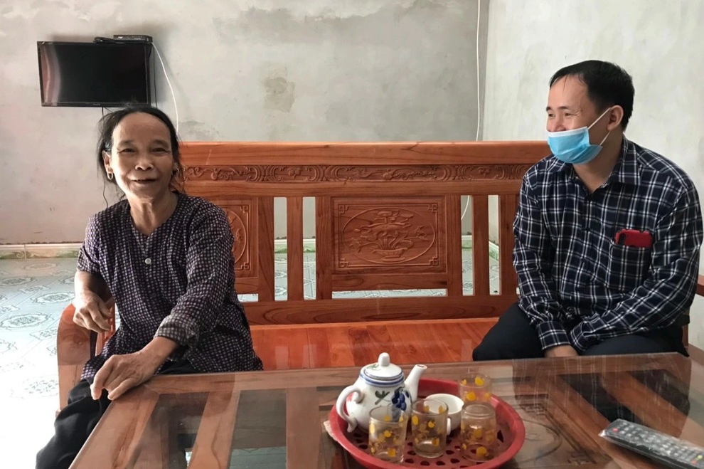 Bà mẹ sinh 10 người con đón nhận Ngôi nhà Nhân ái do bạn đọc giúp đỡ - 4 Bà mẹ sinh 10 người con đón nhận Ngôi nhà Nhân ái do bạn đọc giúp đỡ - 4