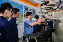 Dạy văn hóa trong trường nghề: Cần đảm bảo học tập suốt đời của công dân