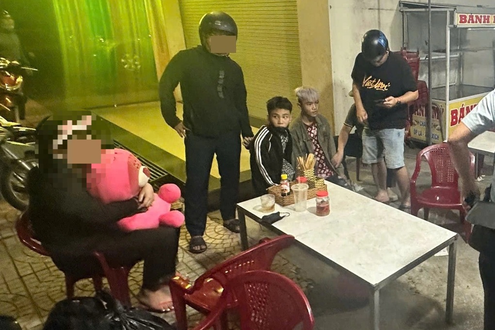 Giải cứu nữ nạn nhân khỏi nhóm mua bán người - 1