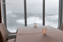 Nguồn gốc của "đợt sóng lạ" lao thẳng vào tàu du lịch gây ra ca tử vong