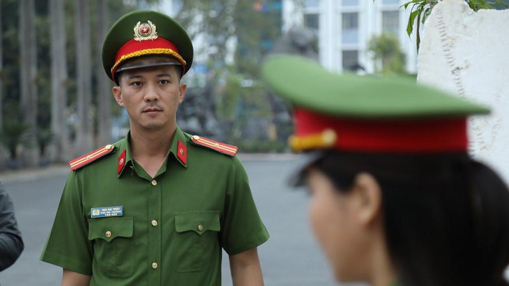 Hà Việt Dũng: Từ trai hư màn ảnh đến vai công an phim hình sự gây sốt - 3 Hà Việt Dũng: Từ trai hư màn ảnh đến vai công an phim hình sự gây sốt - 3
