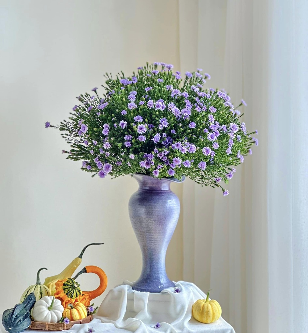 Bà mẹ ở Hà Nội gây sốt với những bình hoa 0 đồng - 5 Bà mẹ ở Hà Nội gây sốt với những bình hoa 0 đồng - 5