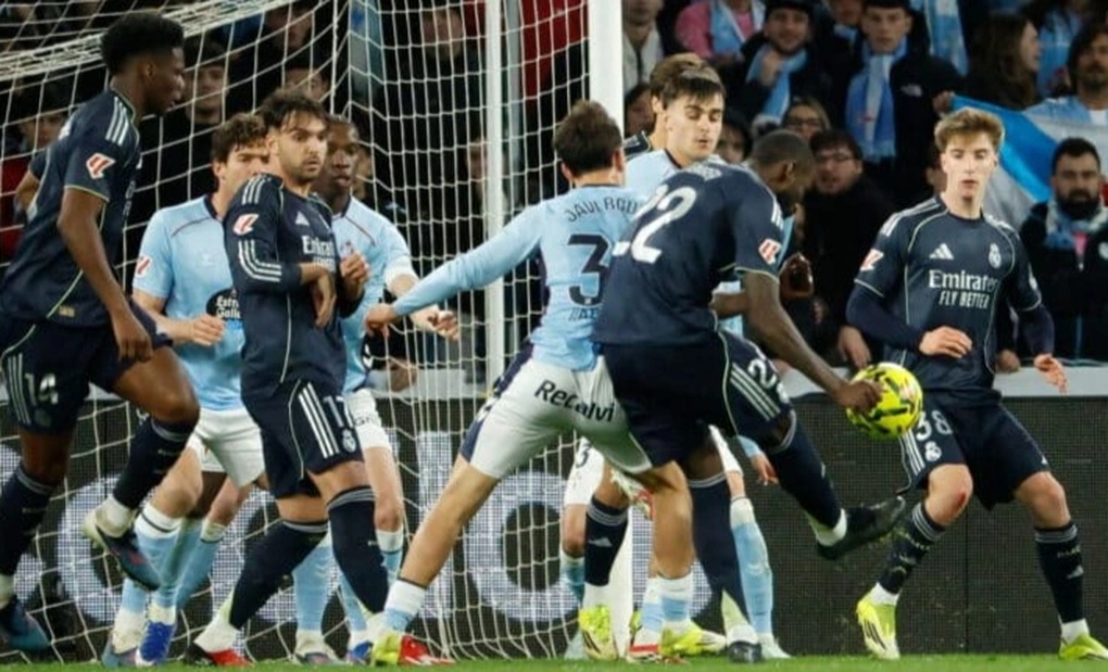 Đánh bại Celta Vigo, Real Madrid nuôi hy vọng bám đuổi Barcelona - 1