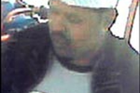 Cảnh sát Anh truy tìm nghi phạm đánh bom thứ 5