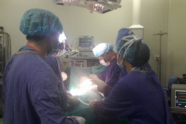 Ngăn tai biến phẫu thuật cột sống nhờ máy theo dõi tủy