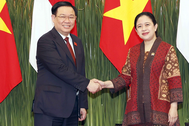 Chủ tịch Quốc hội Vương Đình Huệ hội đàm với Chủ tịch Hạ viện Indonesia