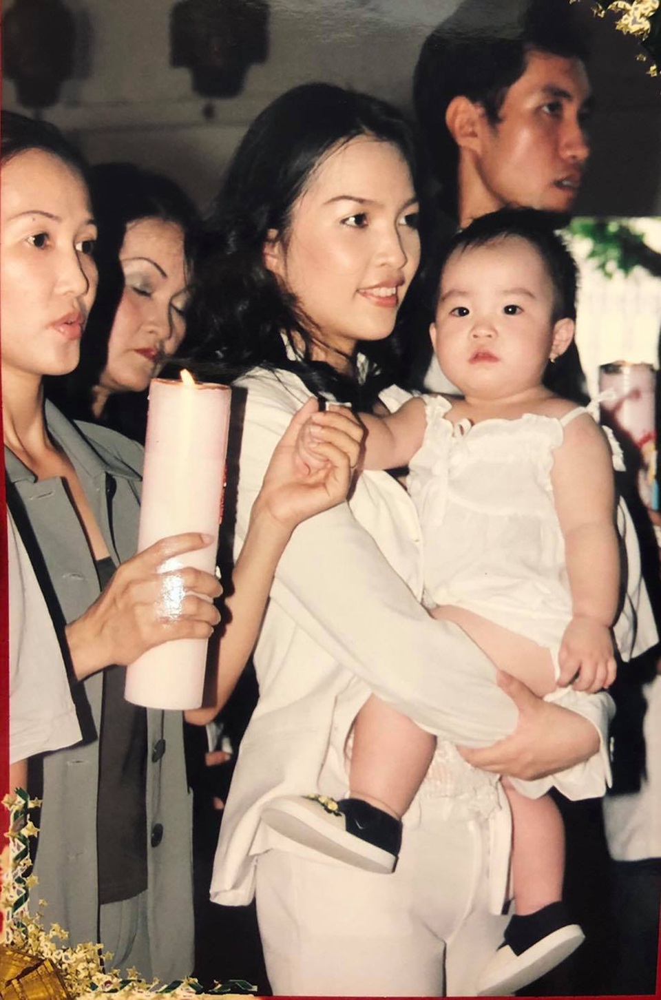 Hiền Thục hiếm hoi khoe ảnh con gái thời bé - 3 Hiền Thục hiếm hoi khoe ảnh con gái thời bé - 3