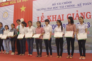 Chi 525 tỷ đồng đào tạo học sinh, sinh viên hệ đại học và sau đại học