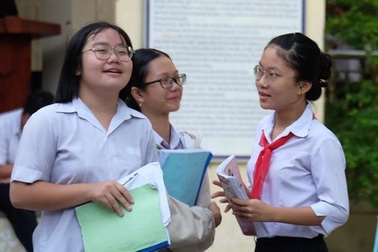 Tôn trọng và đồng hành cùng con trong mùa thi: Vẹn cả đôi đường