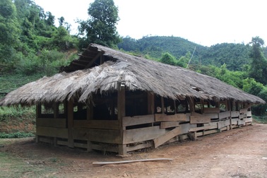 Niềm vui của thầy và trò nơi điểm trường biên giới