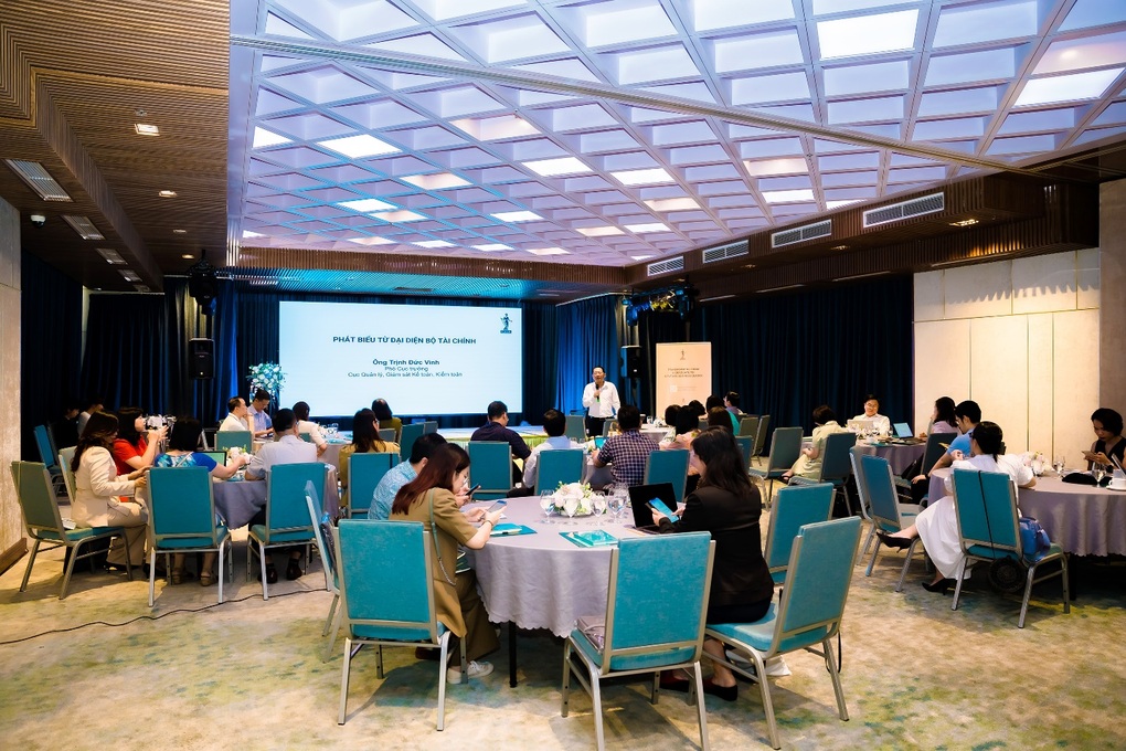 Tọa đàm chia sẻ kinh nghiệm tích hợp chương trình ICAEW CFAB và ICAEW ACA - 1 Tọa đàm chia sẻ kinh nghiệm tích hợp chương trình ICAEW CFAB và ICAEW ACA - 1