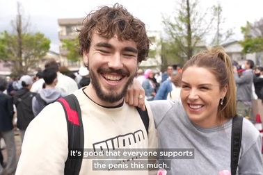 Đổ xô tham dự lễ rước "của quý" lớn nhất trong năm