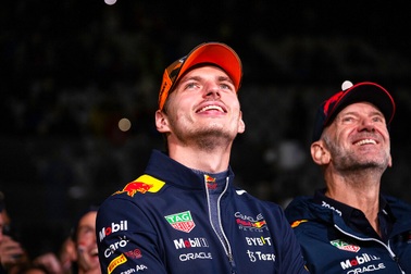 Max Verstappen hướng tới kỷ lục của Schumacher và Vettel