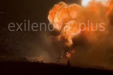 Khoảnh khắc kho đạn Nga nổ tung, tạo ra sóng xung kích