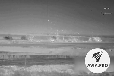 Siêu pháo Grad Nga phóng "mưa hỏa lực" vào cứ điểm của Ukraine