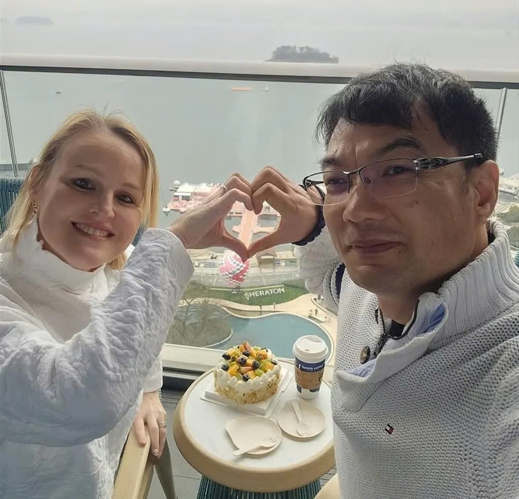 Chồng khiếm thị nghèo từng ngủ chuồng gia súc cưới vợ là tiến sĩ ở Mỹ - 3 Chồng khiếm thị nghèo từng ngủ chuồng gia súc cưới vợ là tiến sĩ ở Mỹ - 3