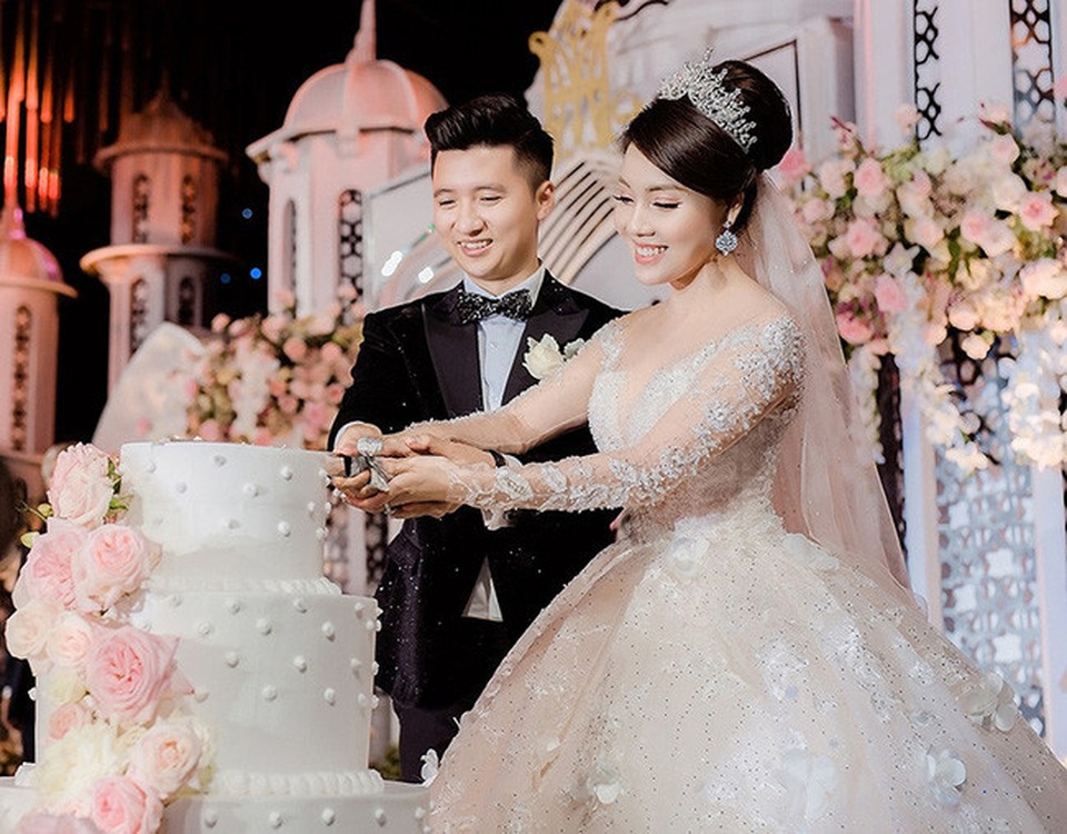 Điểm lại những vụ đánh ghen cực căng khiến dư luận choáng váng trong năm 2020 - 4 Điểm lại những vụ đánh ghen cực căng khiến dư luận choáng váng trong năm 2020 - 4