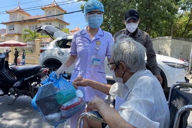 Tâm thư xúc động của GĐ bệnh viện C Đà Nẵng khi hết lệnh phong tỏa