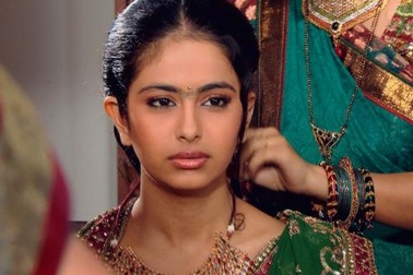 Choáng với các hành động “ngớ ngẩn” trong phim bom tấn Ấn Độ