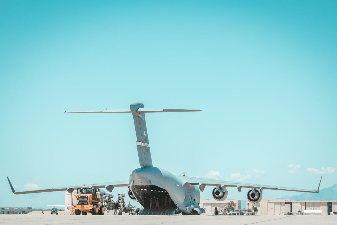 Mỹ dùng ngựa thồ C-17 vận chuyển lựu pháo cho Ukraine - 3 Mỹ dùng ngựa thồ C-17 vận chuyển lựu pháo cho Ukraine - 3