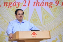 Thủ tướng đề nghị các ngân hàng chia sẻ trong lúc đất nước khó khăn