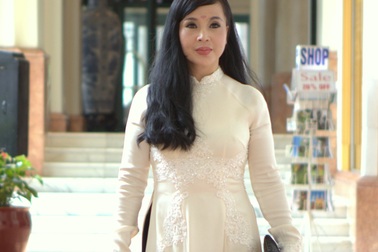 “Em bé Hà Nội” Lan Hương lên tiếng về việc “nghiện” thẩm mỹ, mặt biến dạng