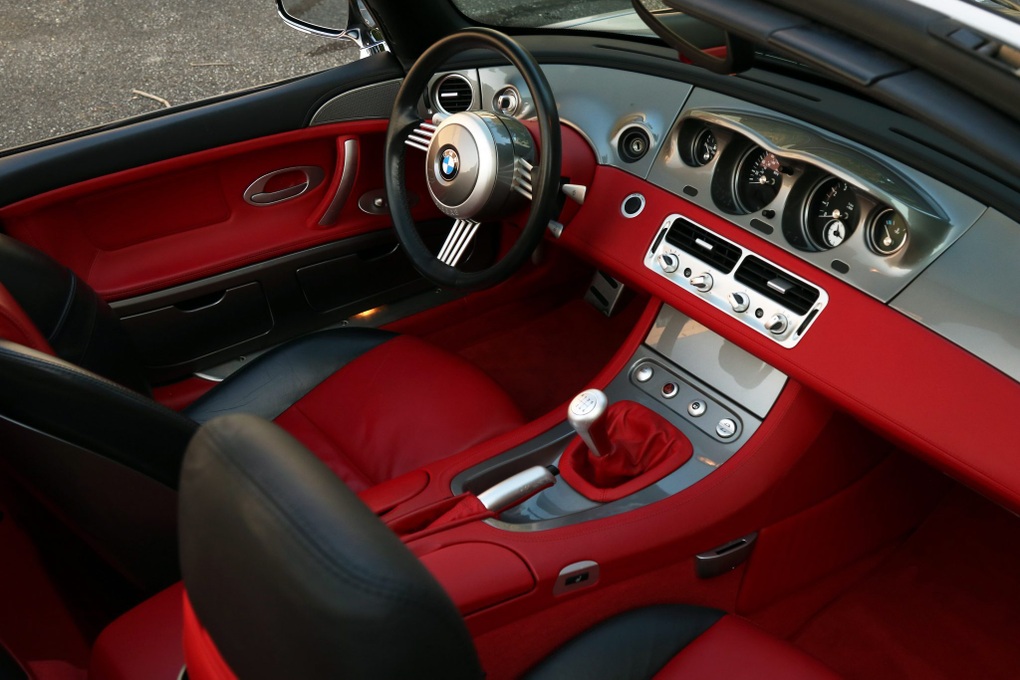 Kỳ lạ những mẫu xe khi mới thì ế sưng, cũ lại thành hàng giá cao - 3