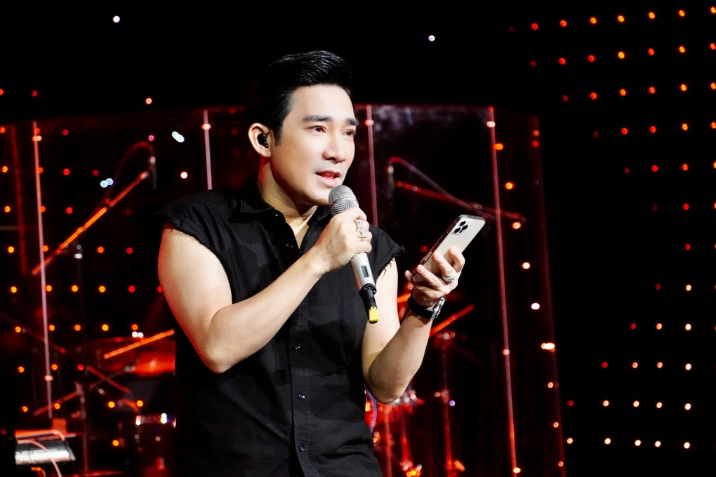 Hà Nhi bất ngờ về sự trẻ trung của Quang Hà - 2 Hà Nhi bất ngờ về sự trẻ trung của Quang Hà - 2