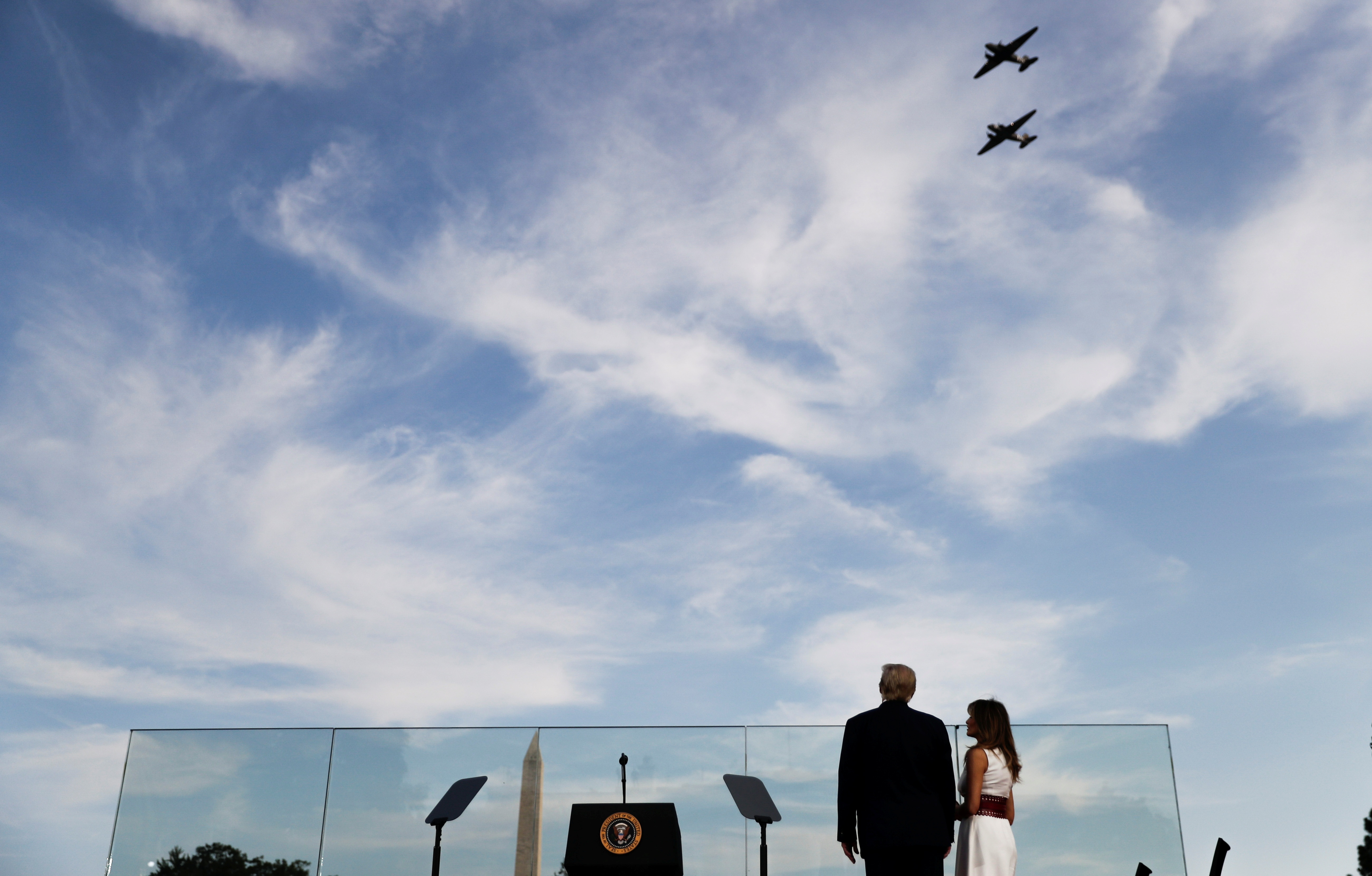 Dàn máy bay quân sự phô diễn sức mạnh mừng quốc khánh Mỹ - 14