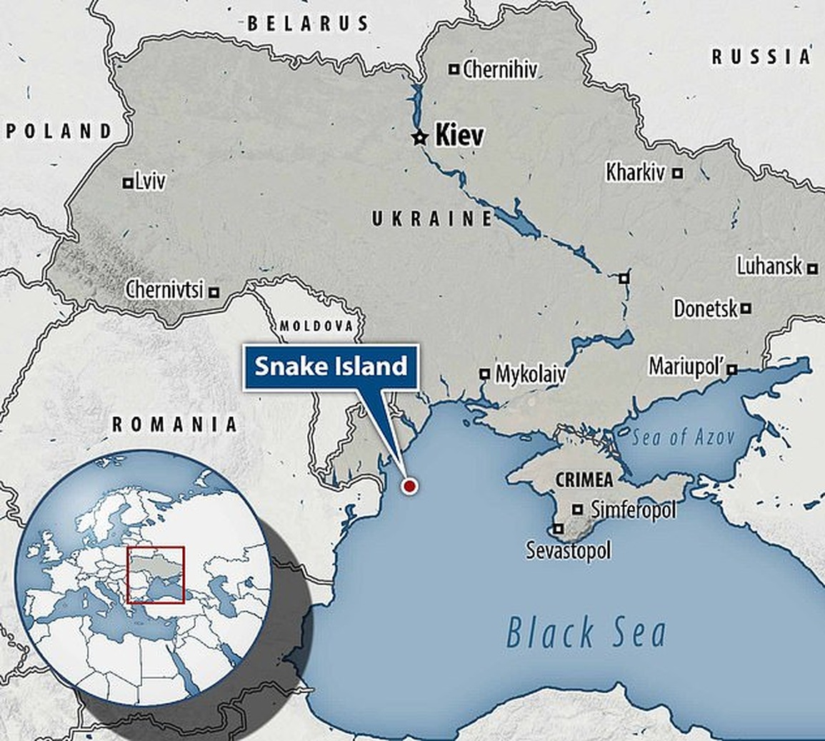 Mỹ nói Ukraine phá hủy trực thăng, tàu đổ bộ của Nga trên đảo Rắn - 2 Mỹ nói Ukraine phá hủy trực thăng, tàu đổ bộ của Nga trên đảo Rắn - 2