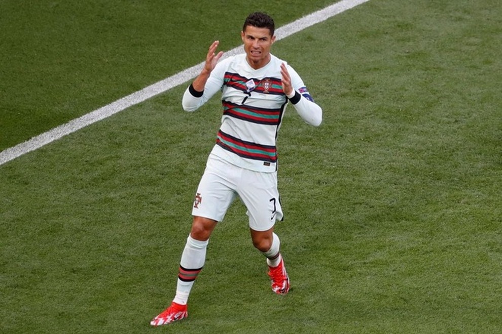 C.Ronaldo lập hàng loạt kỷ lục sau chiến thắng trước Hungary - 1 C.Ronaldo lập hàng loạt kỷ lục sau chiến thắng trước Hungary - 1