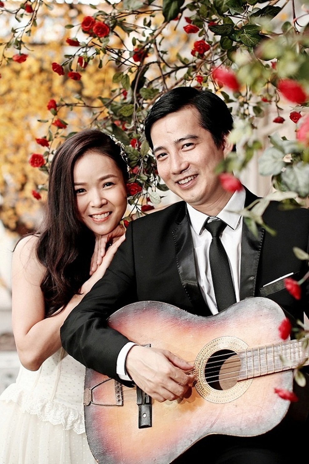 Chiều vợ như sao Việt: tình nguyện làm ôsin, suốt đời đi sau dọn rác - 3 Chiều vợ như sao Việt: tình nguyện làm ôsin, suốt đời đi sau dọn rác - 3