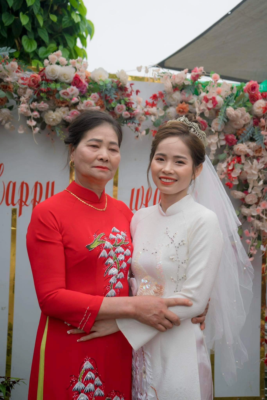 Đám cưới gây sốt ở Phú Thọ: Mẹ chồng làm cỗ linh đình, gả con dâu lấy chồng - 3 Đám cưới gây sốt ở Phú Thọ: Mẹ chồng làm cỗ linh đình, gả con dâu lấy chồng - 3