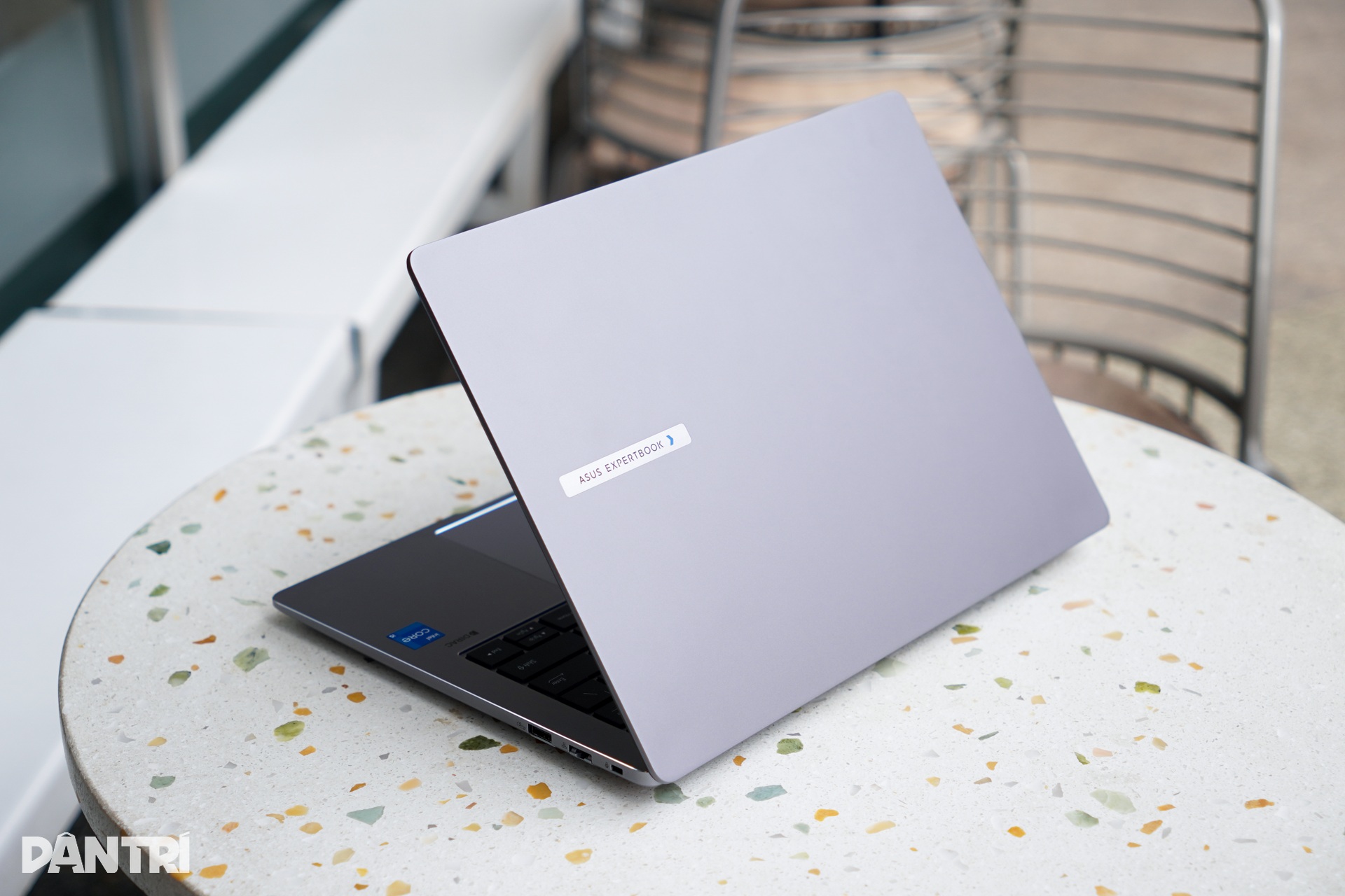 Asus ExpertBook P3 trong mắt dân văn phòng: Có đủ thuyết phục? - 18 Asus ExpertBook P3 trong mắt dân văn phòng: Có đủ thuyết phục? - 18