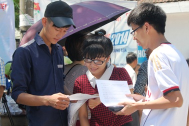 22 thí sinh bị xử lý kỷ luật vì quay cóp và mang điện thoại di động