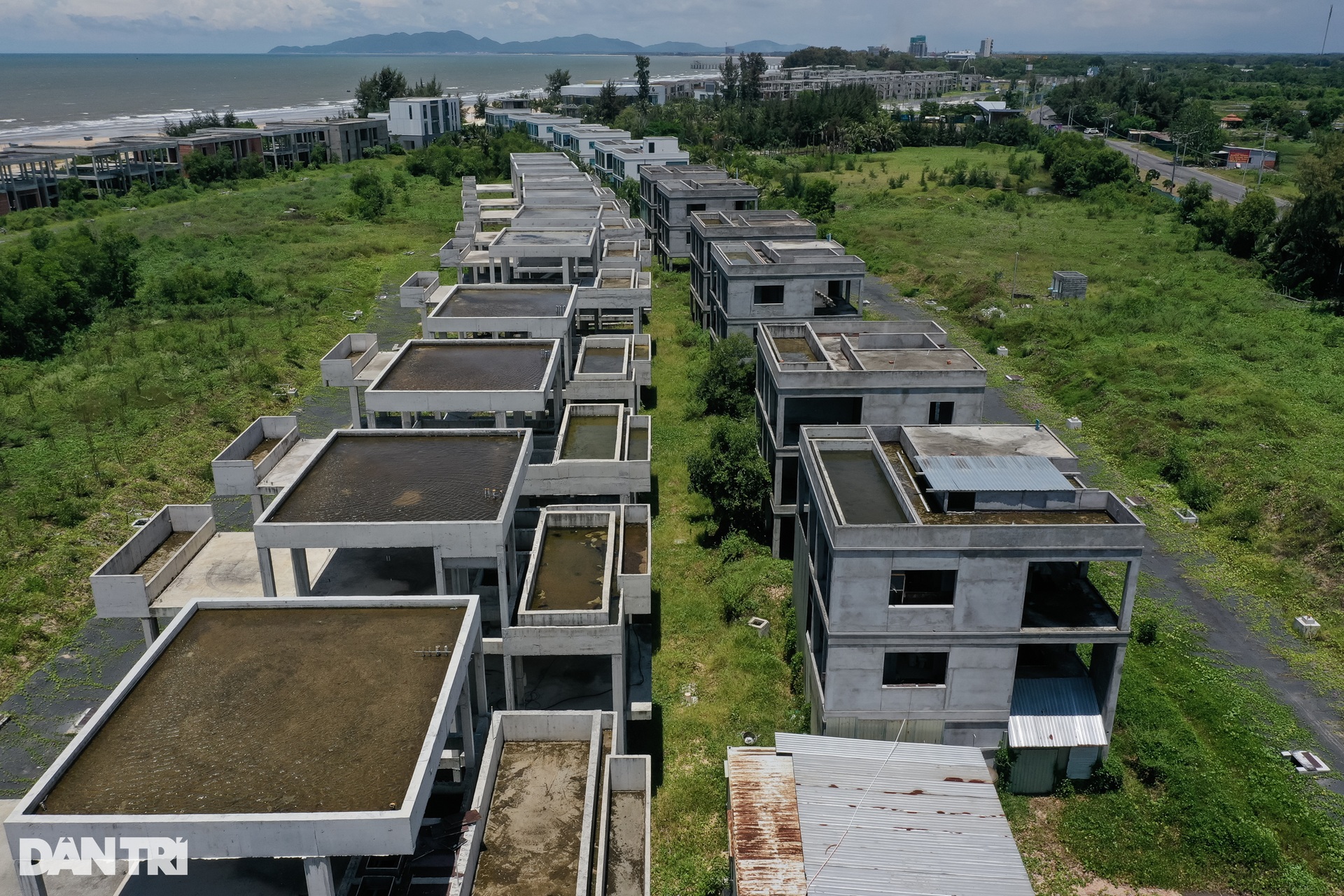 View - Thousands of villas left abandoned in Ba Ria-Vung Tau | DTiNews - Dan Tri International, the news gateway of Vietnam