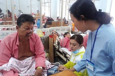 Vụ tai nạn 6 người chết: Chuyển 6 người trọng thương lên Chợ Rẫy