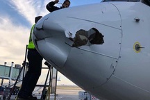 Máy bay chở khách Mexico vỡ đầu vì nghi đâm phải UAV trên không