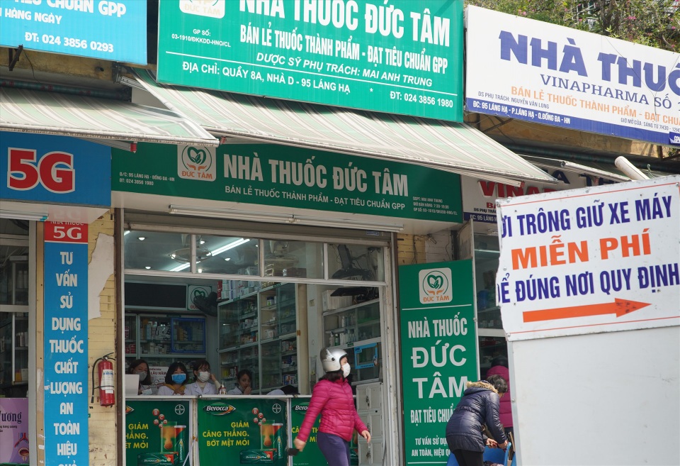 Hiệu thuốc từ chối bán, phủ nhận tin thuốc sốt rét chống dịch COVID-19 - 2 Hiệu thuốc từ chối bán, phủ nhận tin thuốc sốt rét chống dịch COVID-19 - 2