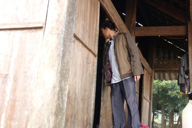 Những người "đặc biệt" sáng sớm đi từng nhà... gọi dân dậy