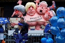 Người Anh xuống đường vì Brexit trước "giờ G"