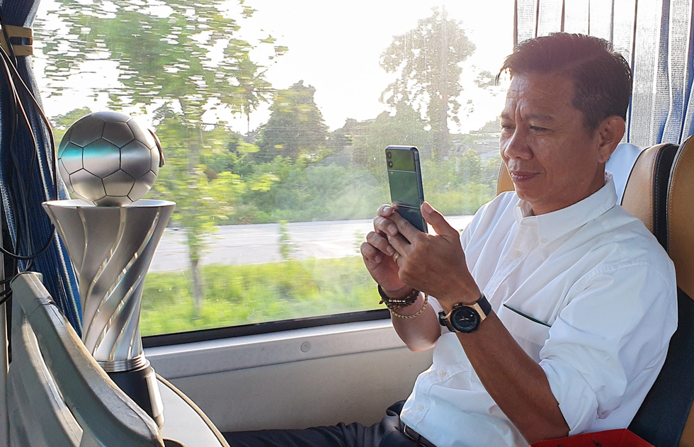 HLV Hoàng Anh Tuấn: “Bóng đá Indonesia không mạnh ở lứa tuổi U23” - 1 HLV Hoàng Anh Tuấn: “Bóng đá Indonesia không mạnh ở lứa tuổi U23” - 1