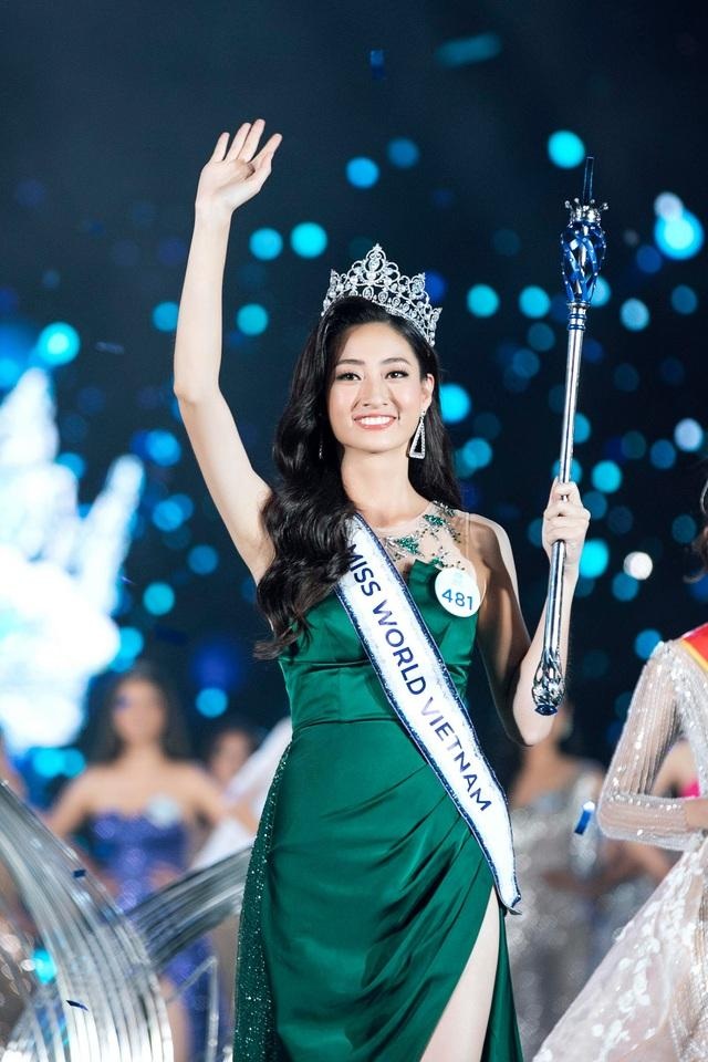 5 nữ sinh vừa đẹp vừa giỏi của lò luyện hoa hậu Đại học Ngoại thương - 3 5 nữ sinh vừa đẹp vừa giỏi của lò luyện hoa hậu Đại học Ngoại thương - 3