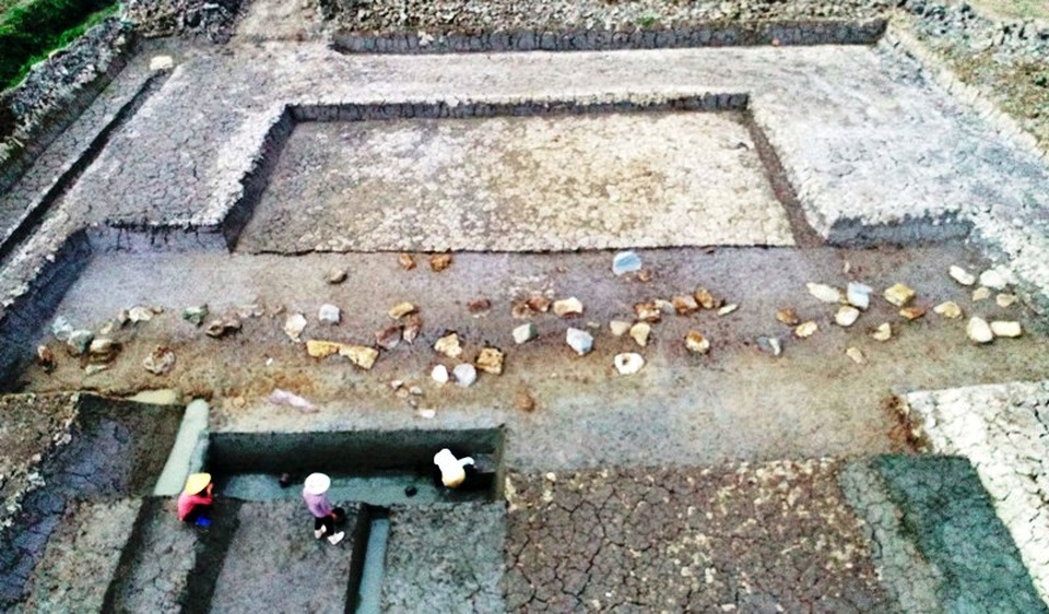 Kết quả khai quật hào thành phía Đông và Tây công trình kiến trúc bằng đá “độc nhất vô nhị” - 6 Kết quả khai quật hào thành phía Đông và Tây công trình kiến trúc bằng đá “độc nhất vô nhị” - 6