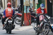 Shipper ở Đà Nẵng đắt khách ngày đầu dỡ ‘lệnh cấm’ bán qua mạng