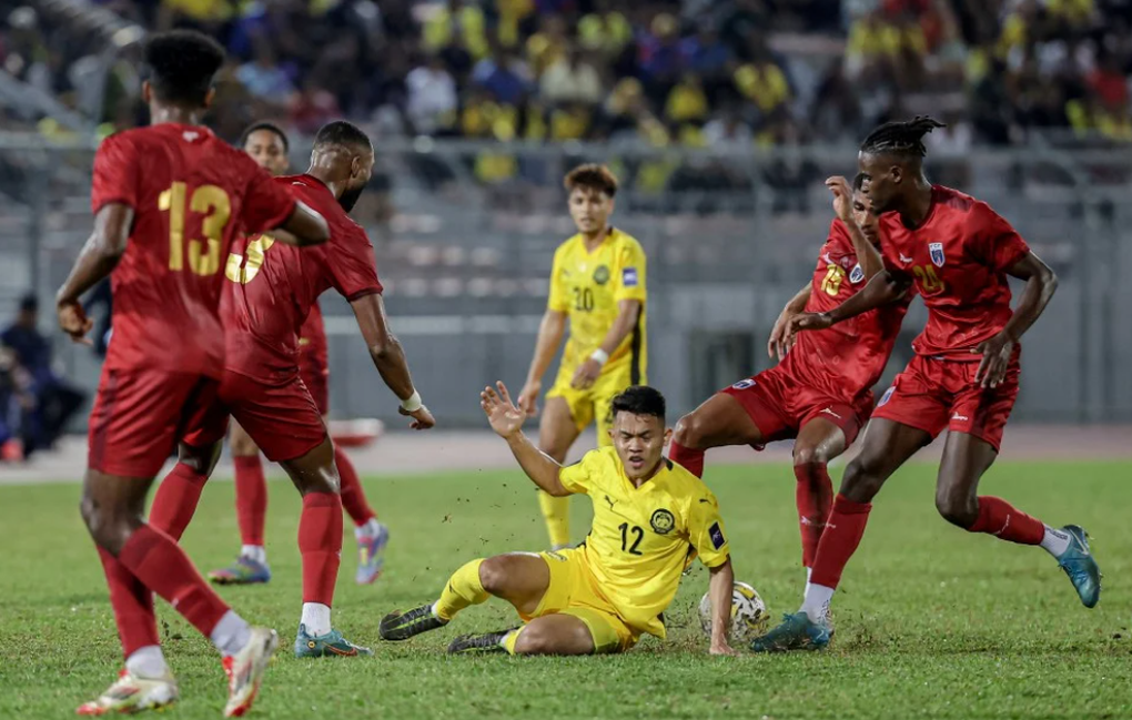 Malaysia thua đậm ngay trước trận quyết chiến gặp tuyển Việt Nam - 1 Malaysia thua đậm ngay trước trận quyết chiến gặp tuyển Việt Nam - 1